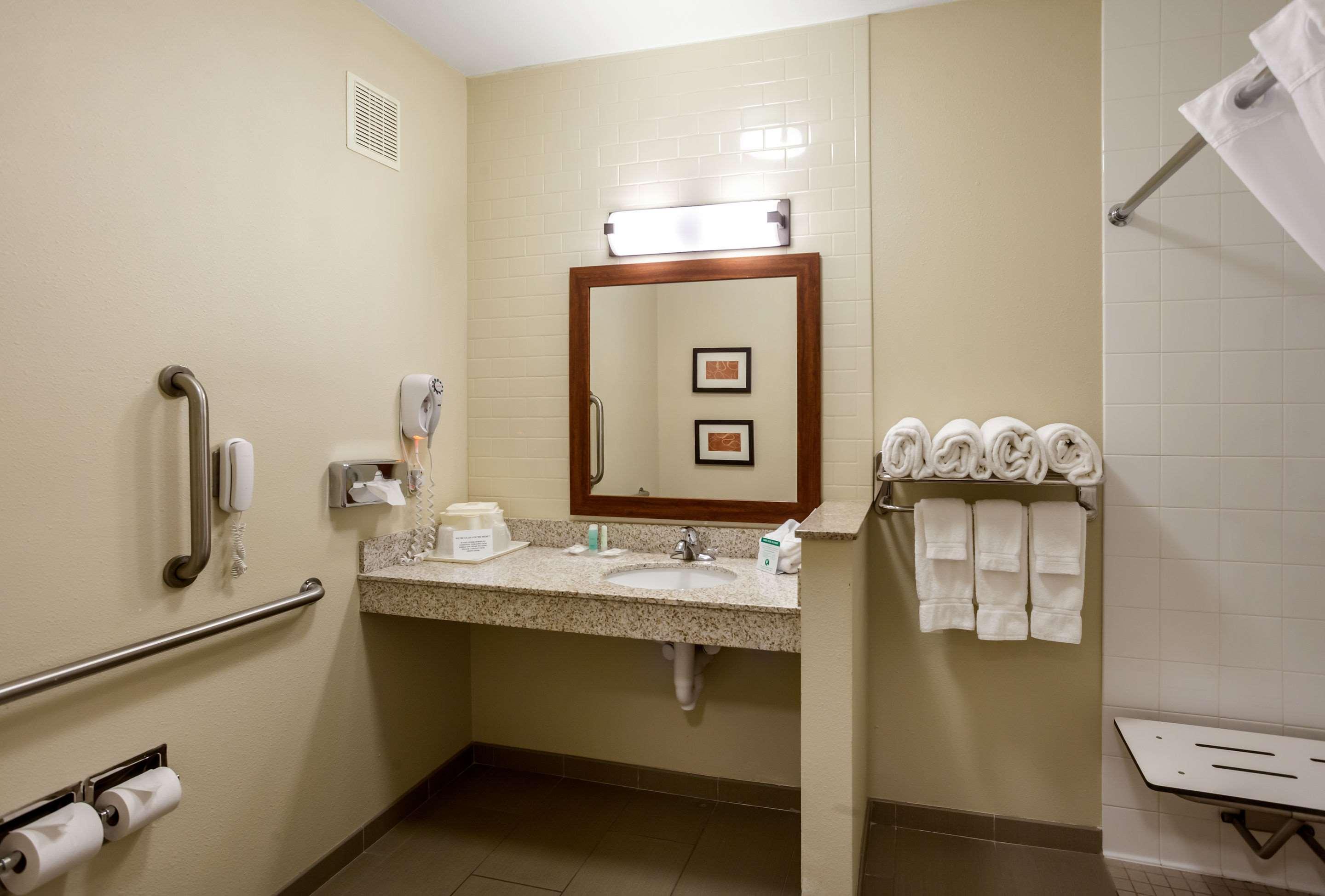 Comfort Suites University Лінкольн Екстер'єр фото