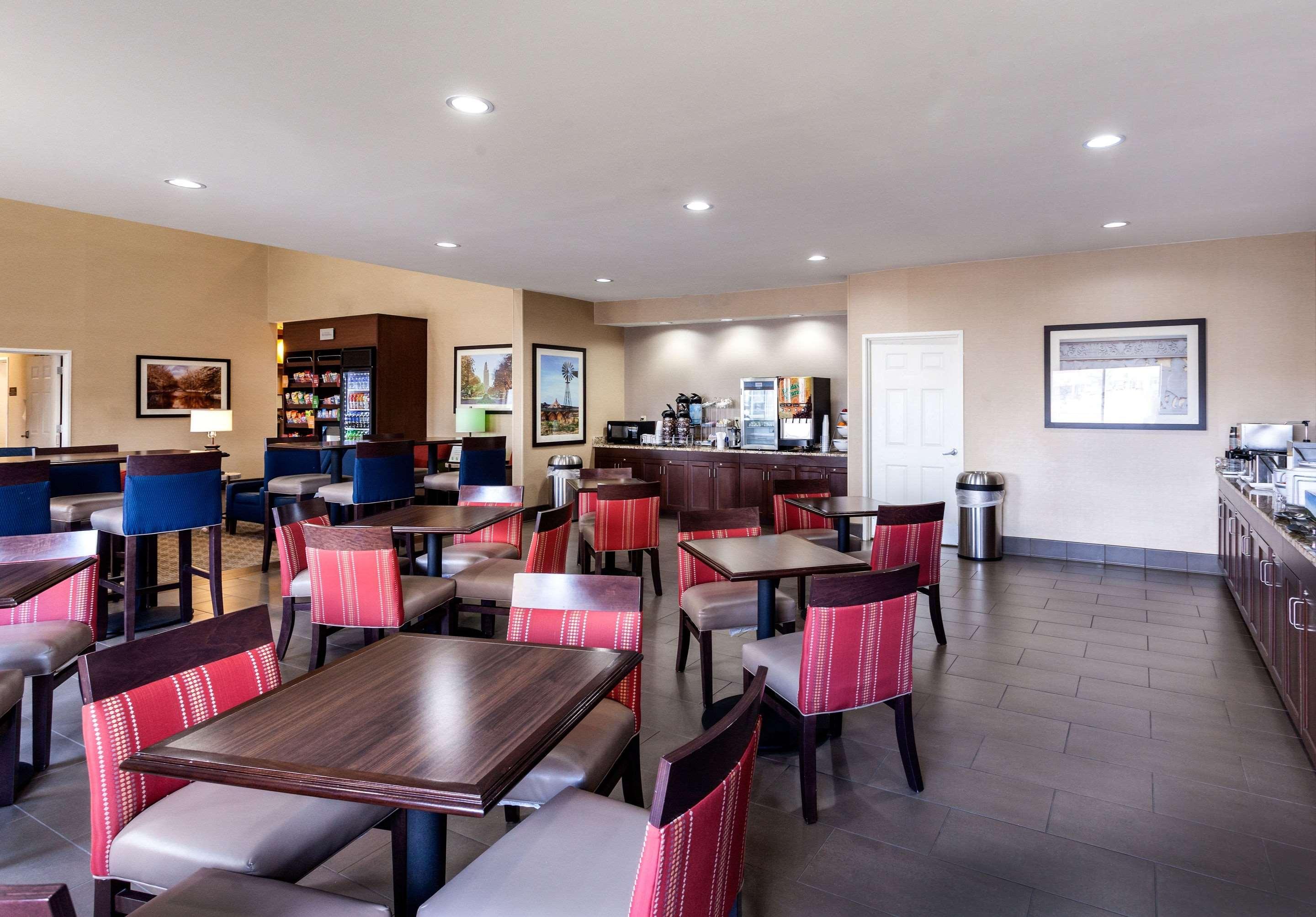 Comfort Suites University Лінкольн Екстер'єр фото