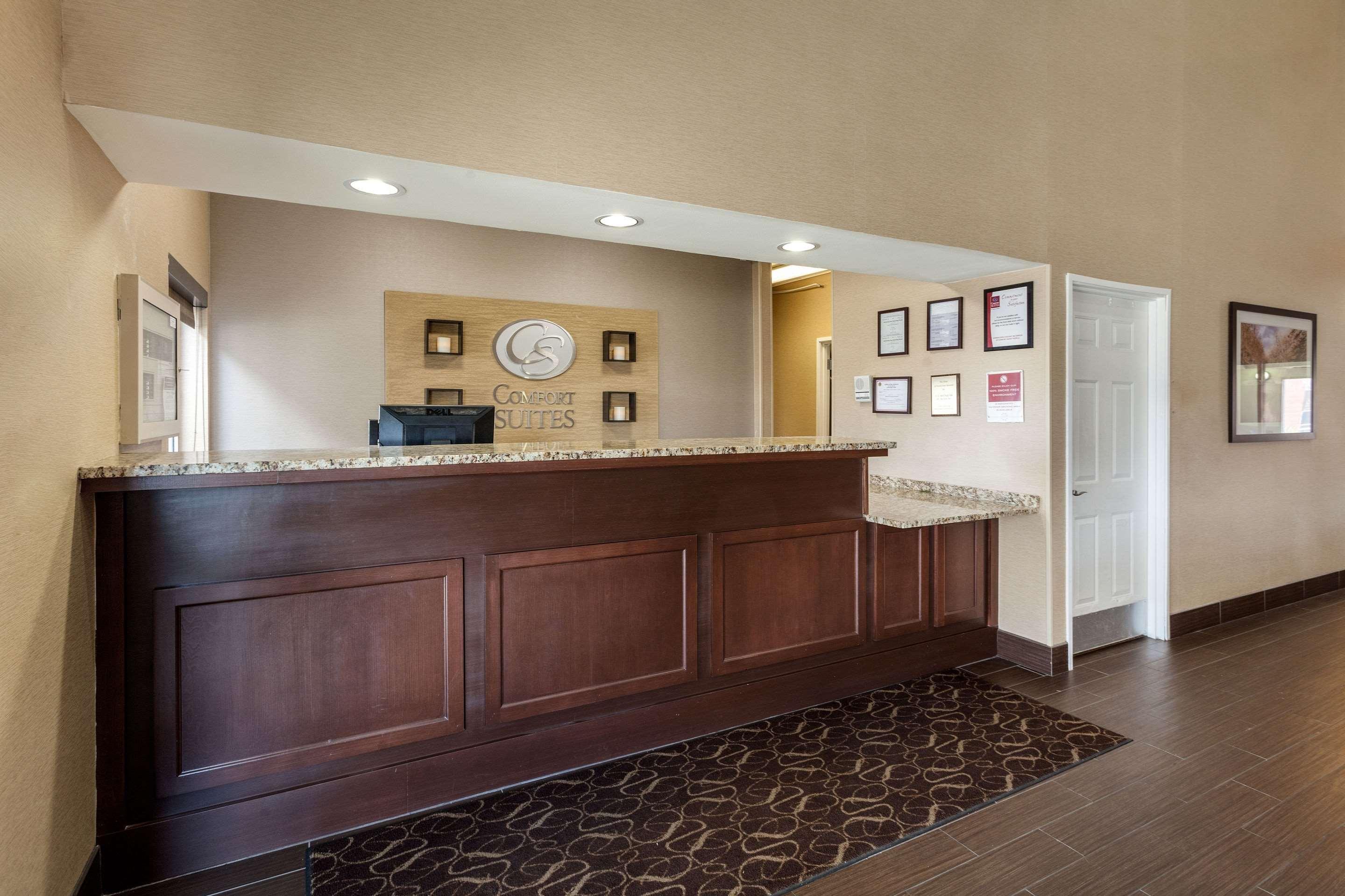 Comfort Suites University Лінкольн Екстер'єр фото